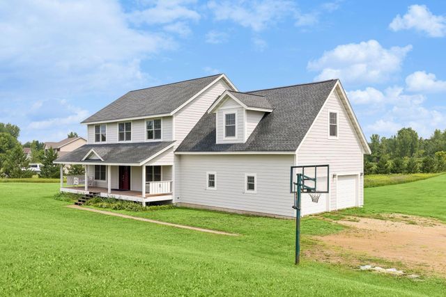 826 165th Avenue, New Richmond, WI 54017
