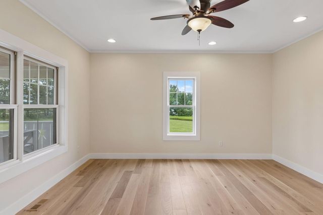 826 165th Avenue, New Richmond, WI 54017