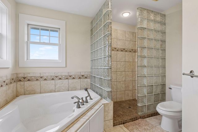 826 165th Avenue, New Richmond, WI 54017