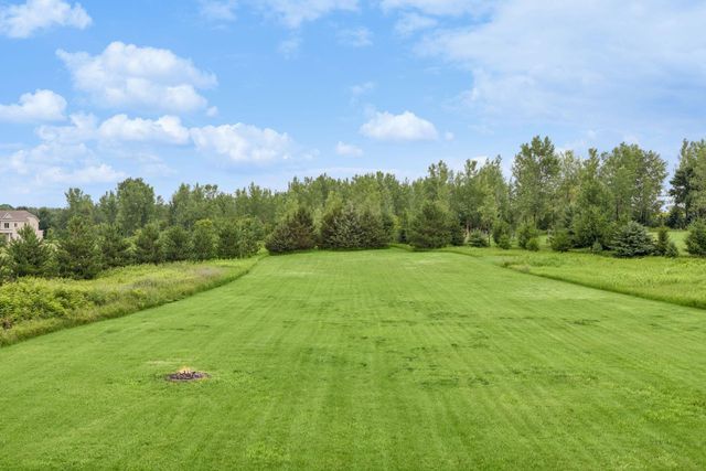 826 165th Avenue, New Richmond, WI 54017