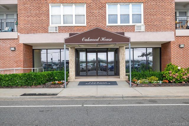 1 E Broadway 3C, Long Beach, NY 11561