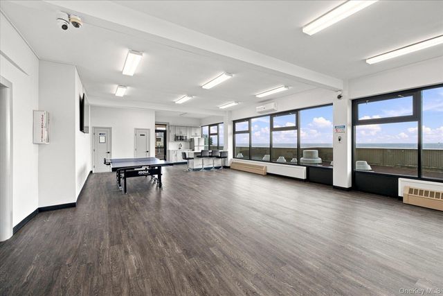 1 E Broadway 3C, Long Beach, NY 11561