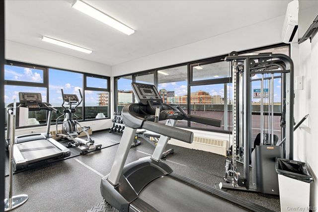 1 E Broadway 3C, Long Beach, NY 11561