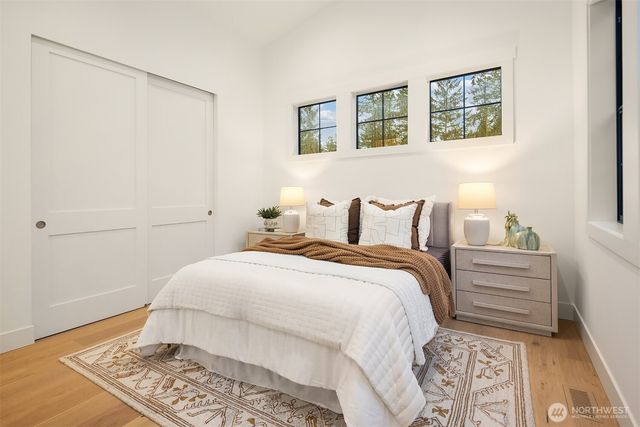 891 166th Avenue NE, Bellevue, WA 98008