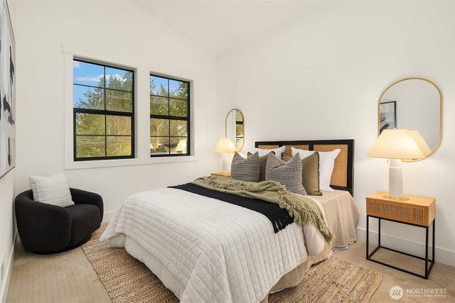 891 166th Avenue NE, Bellevue, WA 98008