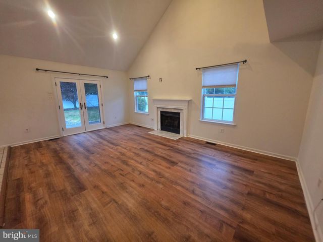 138 PERSIMMON ST, Glassboro, NJ 08028