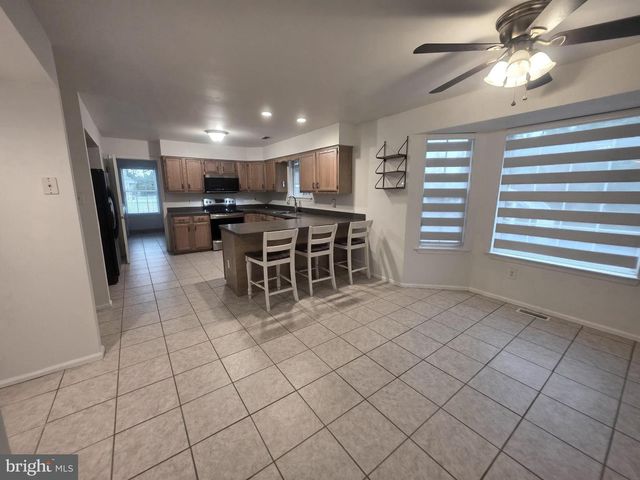 138 PERSIMMON ST, Glassboro, NJ 08028