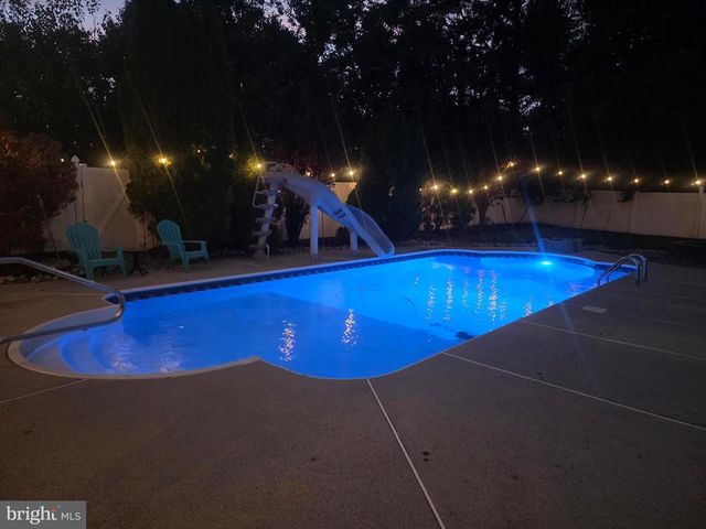 138 PERSIMMON ST, Glassboro, NJ 08028