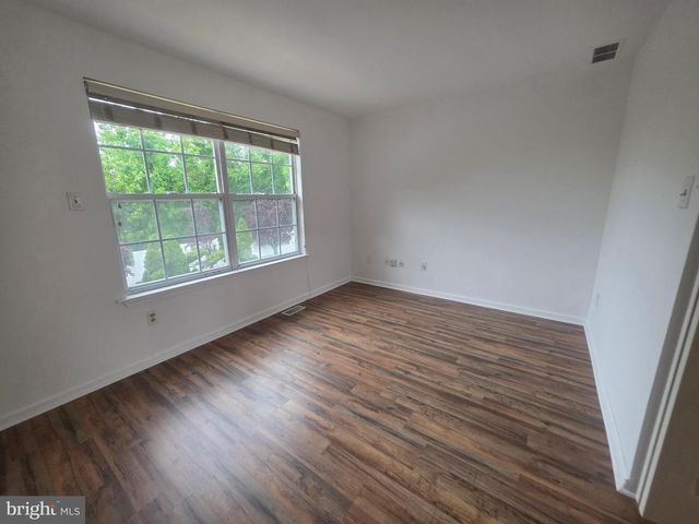 138 PERSIMMON ST, Glassboro, NJ 08028