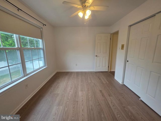 138 PERSIMMON ST, Glassboro, NJ 08028