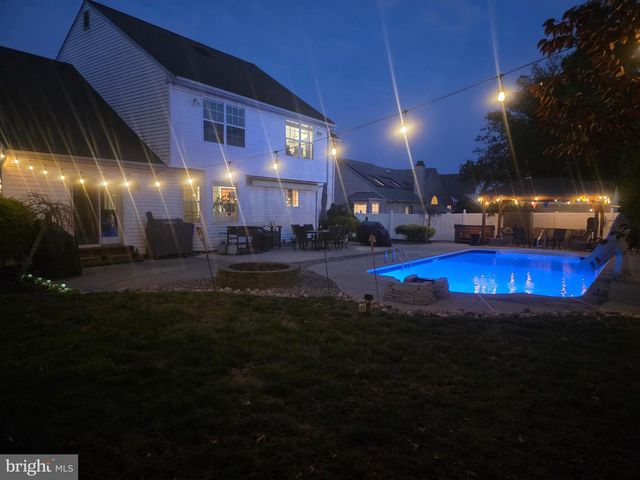 138 PERSIMMON ST, Glassboro, NJ 08028
