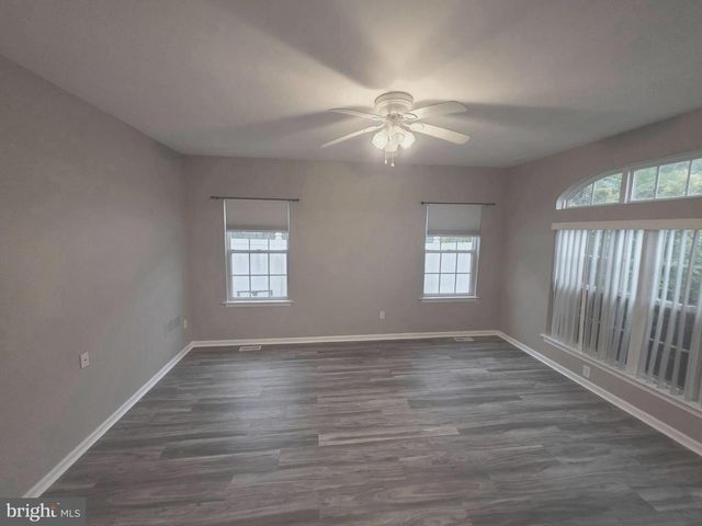 138 PERSIMMON ST, Glassboro, NJ 08028