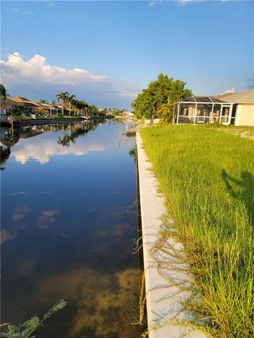 309 SE 23rd TER, Cape Coral, FL 33990
