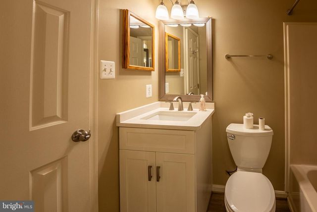 9924 GRAPEWOOD CT, Manassas, VA 20110