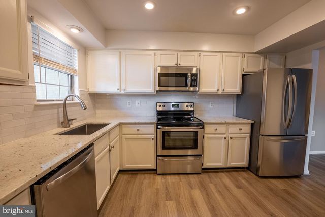 9924 GRAPEWOOD CT, Manassas, VA 20110