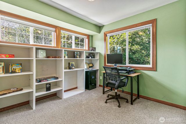 403 207th Avenue E, Auburn, WA 98391