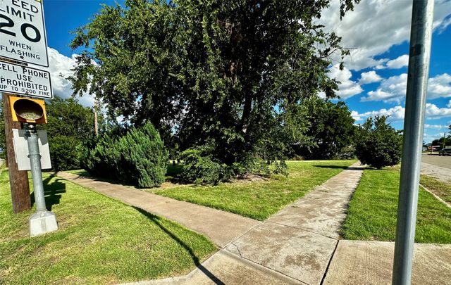 410 N East Street, Seymour, TX 76380