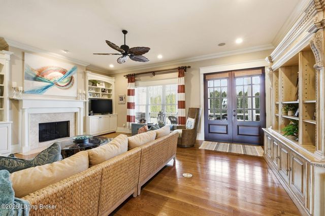 14932 Landmark Dr, Louisville, KY 40245