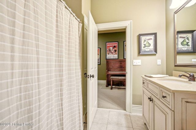 14932 Landmark Dr, Louisville, KY 40245