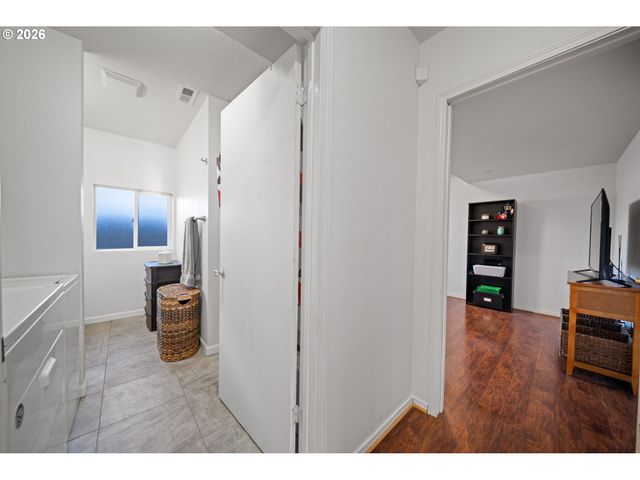 7505 Se OTTY St, Milwaukie, OR 97222