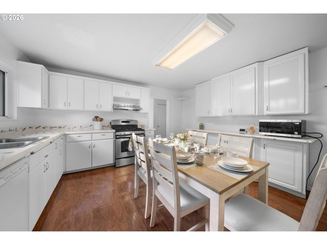 7505 Se OTTY St, Milwaukie, OR 97222