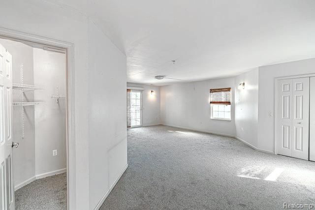 22105 Ridgeway Street, Saint Clair Shores, MI 48080