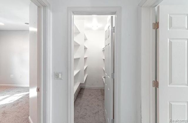 22105 Ridgeway Street, Saint Clair Shores, MI 48080