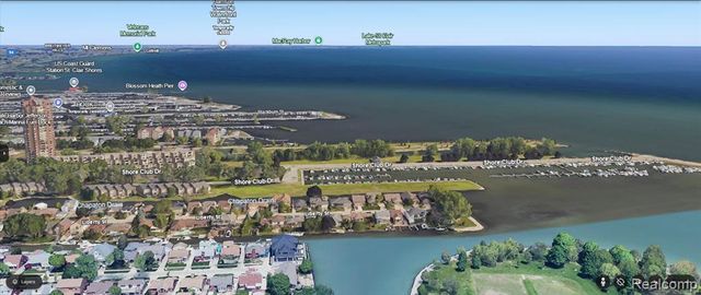 22105 Ridgeway Street, Saint Clair Shores, MI 48080