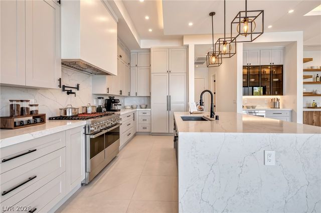 7020 Bath Drive, Las Vegas, NV 89131