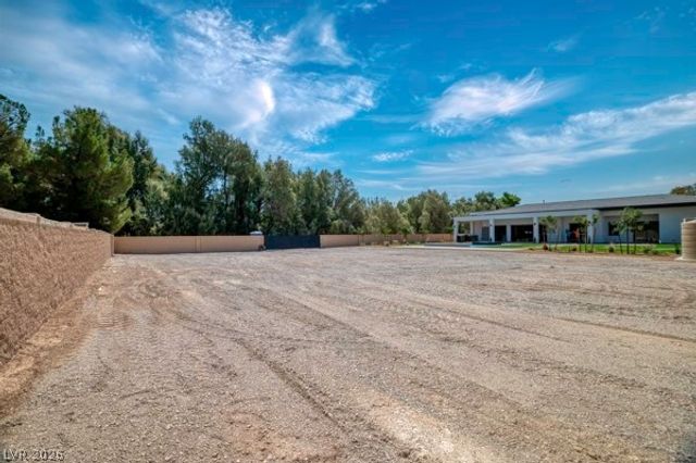 7020 Bath Drive, Las Vegas, NV 89131