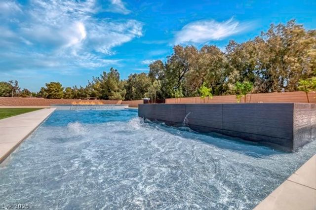 7020 Bath Drive, Las Vegas, NV 89131