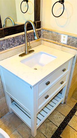 11422 Royal Thistle Court, Houston, TX 77088