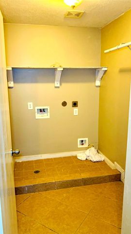 11422 Royal Thistle Court, Houston, TX 77088