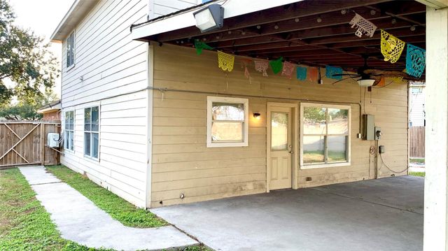 11422 Royal Thistle Court, Houston, TX 77088