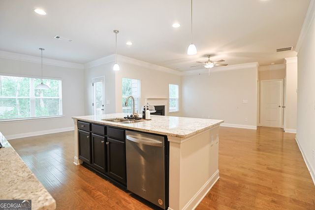 5381 Woodline View Cir, Auburn, GA 30011
