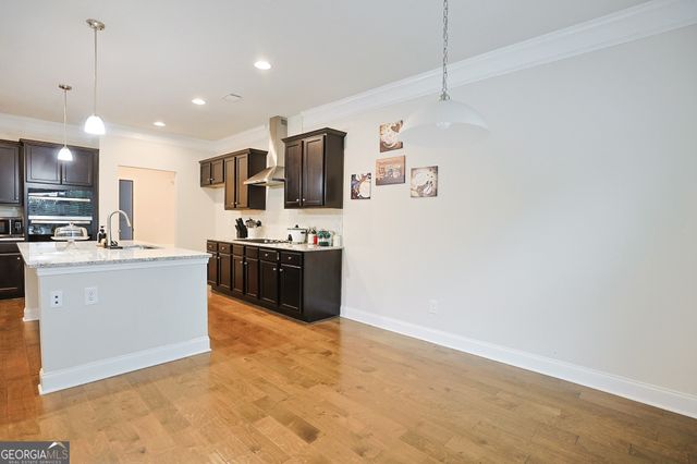 5381 Woodline View Cir, Auburn, GA 30011