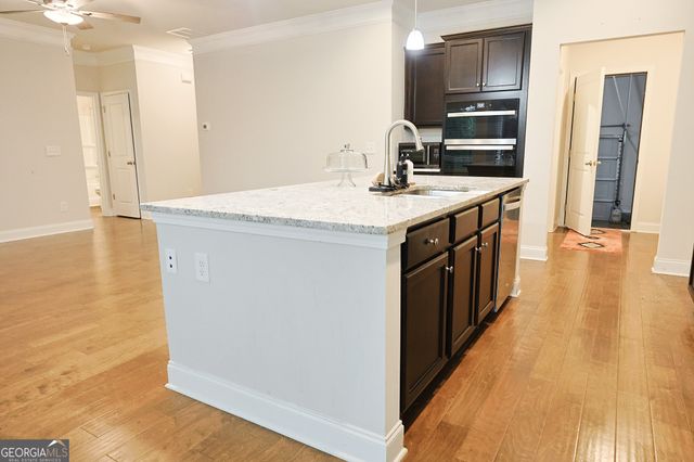 5381 Woodline View Cir, Auburn, GA 30011