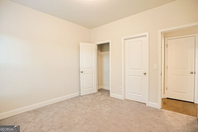 5381 Woodline View Cir, Auburn, GA 30011
