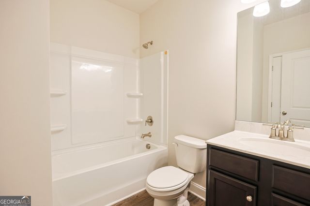5381 Woodline View Cir, Auburn, GA 30011