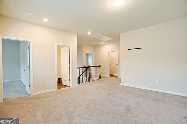 5381 Woodline View Cir, Auburn, GA 30011