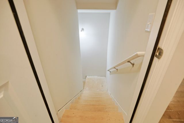 5381 Woodline View Cir, Auburn, GA 30011