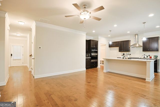 5381 Woodline View Cir, Auburn, GA 30011