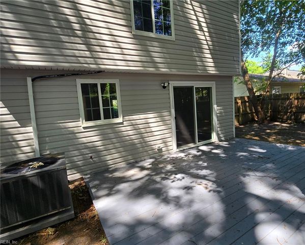 436 Michael Irvin DR, Newport News, VA 23608