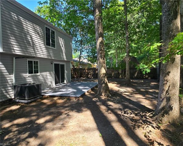 436 Michael Irvin DR, Newport News, VA 23608
