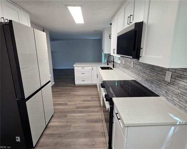 436 Michael Irvin DR, Newport News, VA 23608