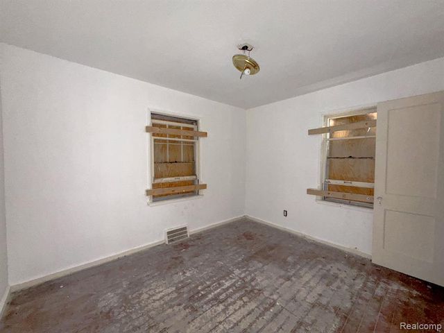 12441 Lansdowne Street, Detroit, MI 48224