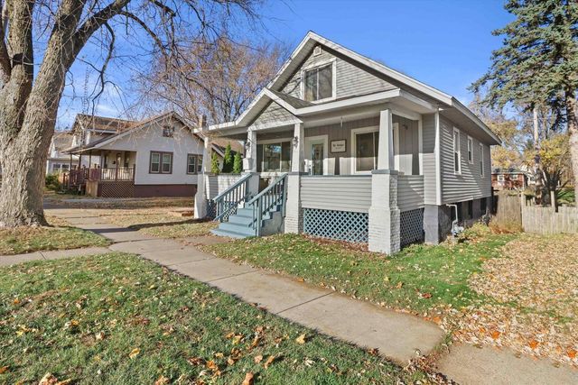 219 E Howard Street, Portage, WI 53901