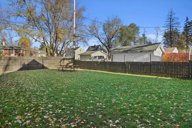 219 E Howard Street, Portage, WI 53901