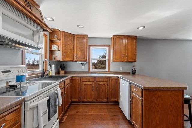 7838 N BROWN COUNTY LINE ROAD, Pulaski, WI 54162