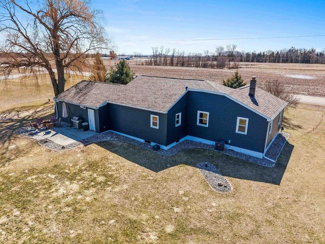7838 N BROWN COUNTY LINE ROAD, Pulaski, WI 54162